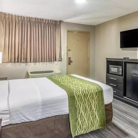 Americas Best Value Inn Opelika Exterior photo