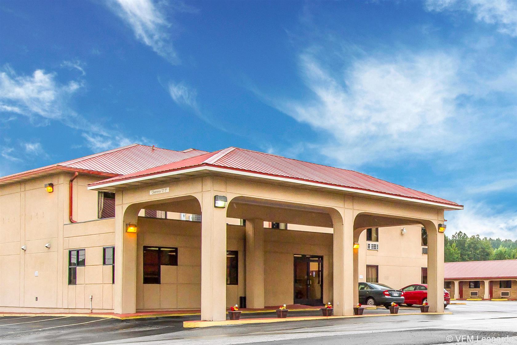 Americas Best Value Inn Opelika Exterior photo