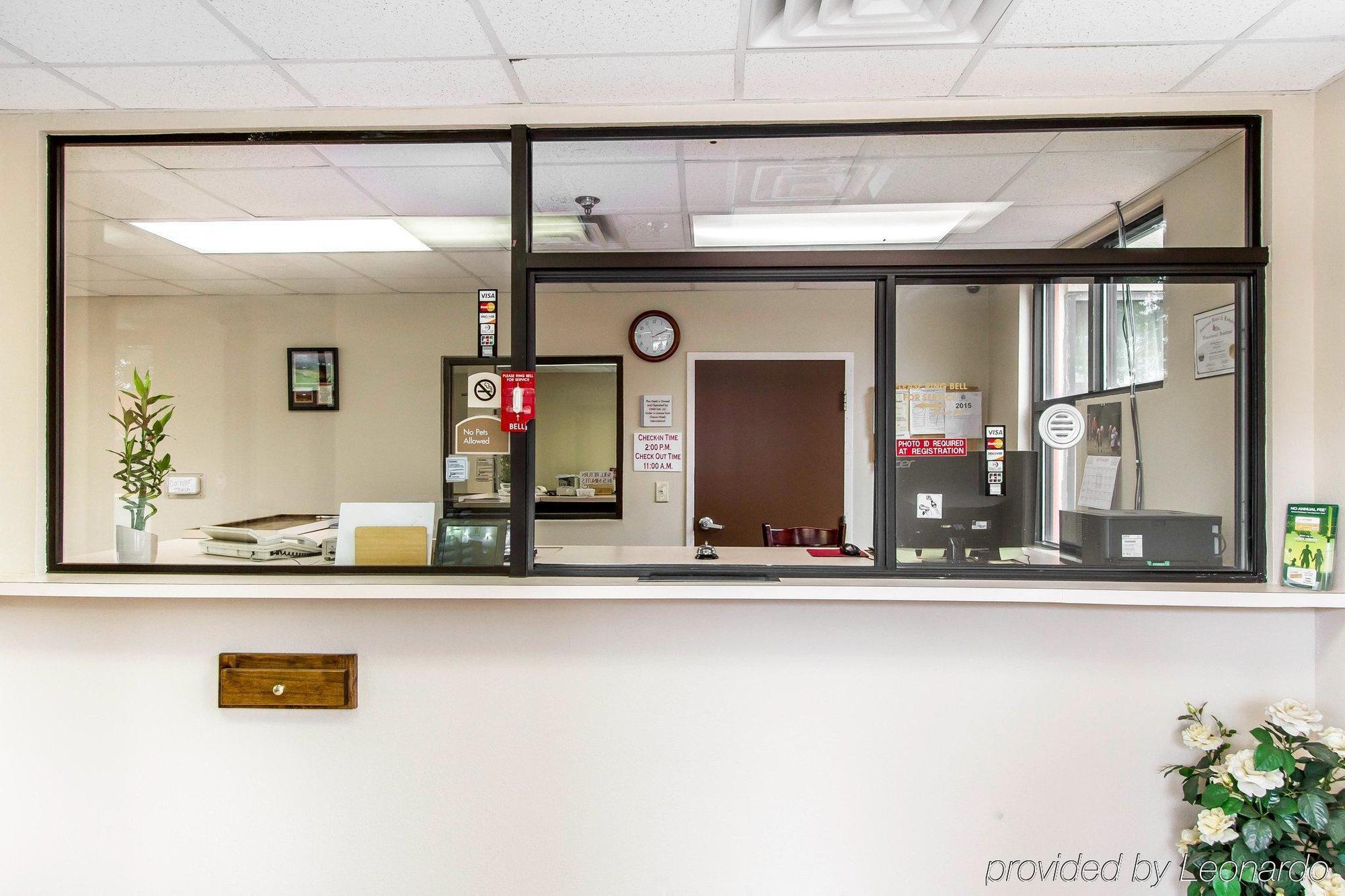 Americas Best Value Inn Opelika Exterior photo