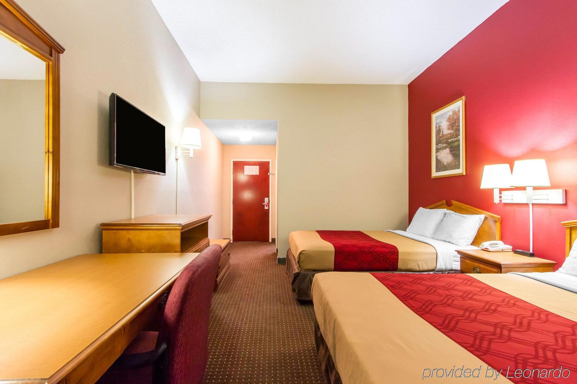 Americas Best Value Inn Opelika Exterior photo