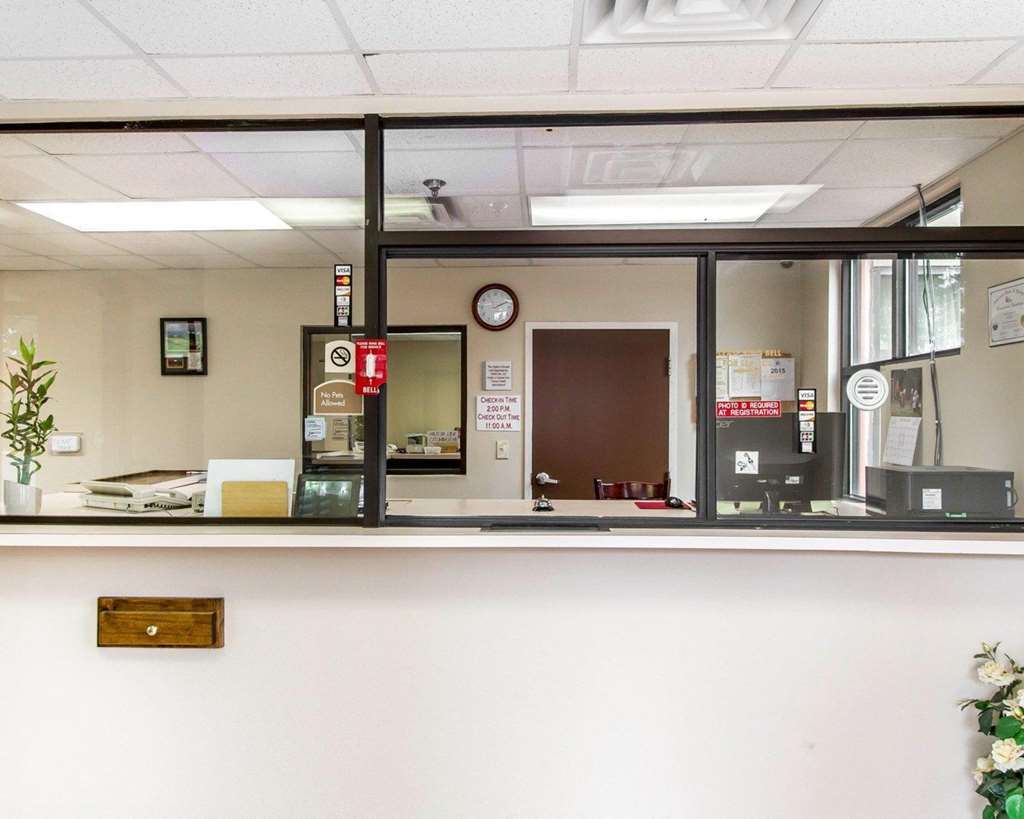 Americas Best Value Inn Opelika Interior photo